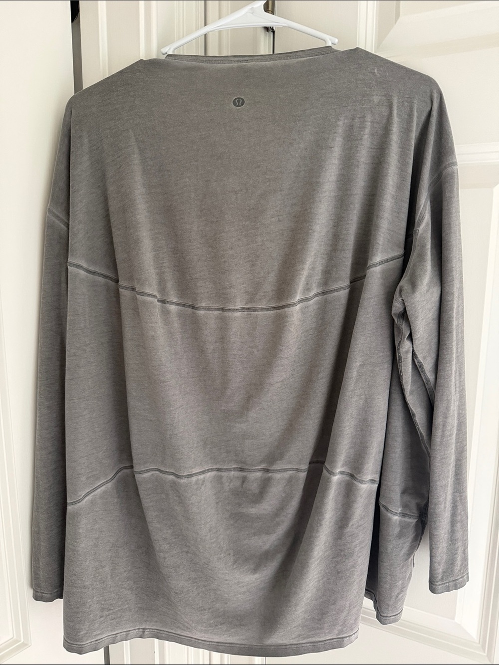 lululemon athletica muted gray scoop neck long sleeve top - Picture 3 of 3